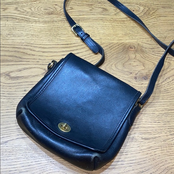 Coach Handbags - Coach classic cross body bag